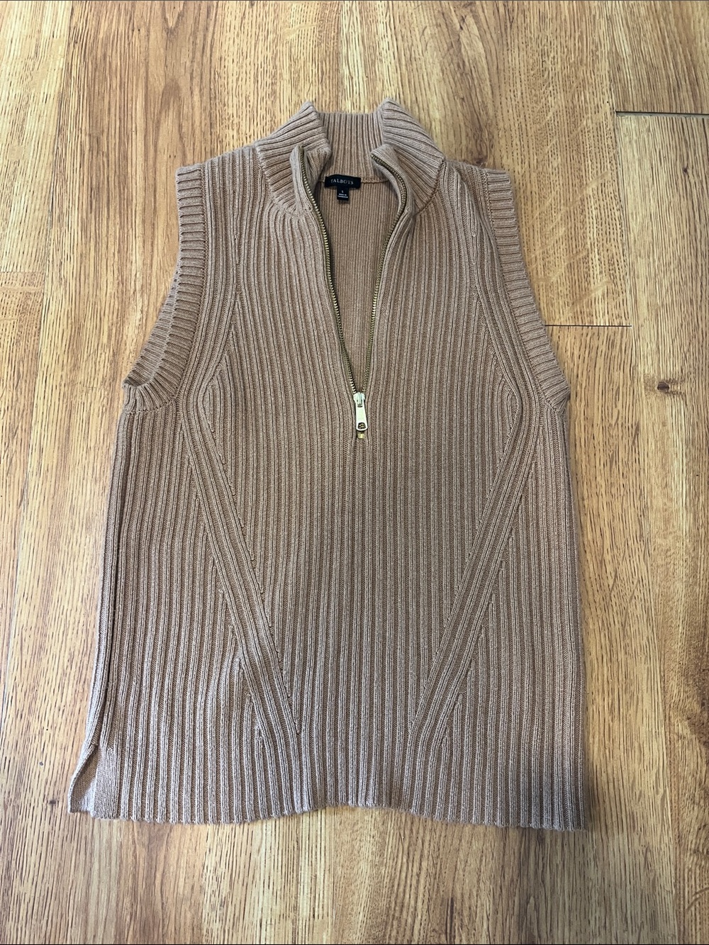 Talbots Camel Ribbed Gold Zip-Neck Sweater Vest Size Small